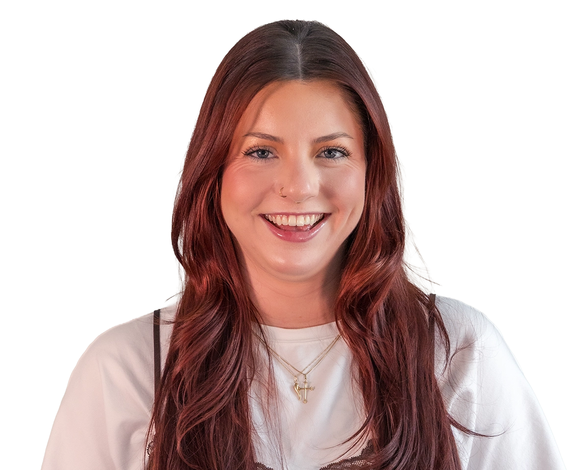 Isabelle Larson Isabelle Larson
